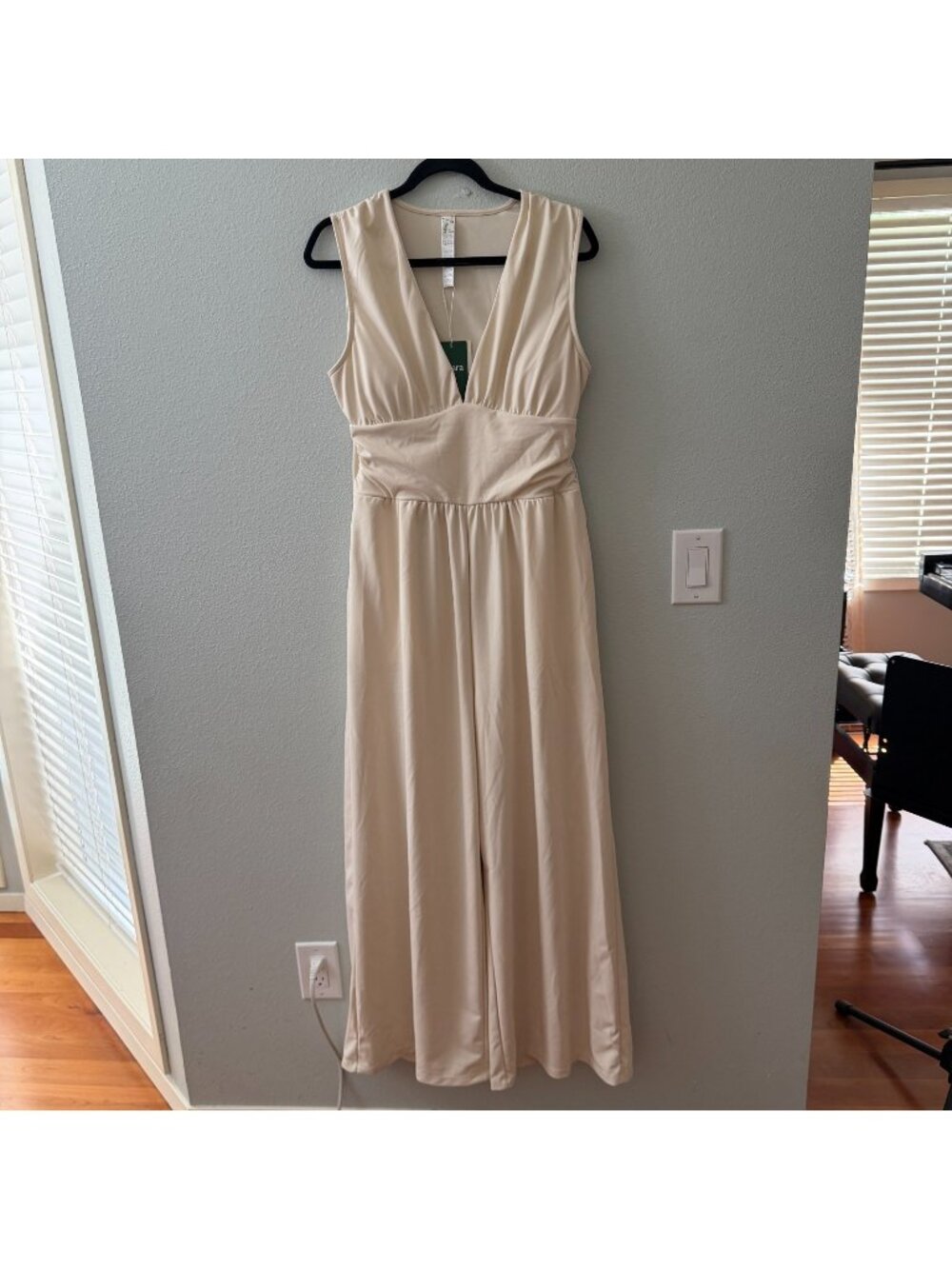 NWT Halara V Neck Sleeveless Ruched Wide Leg Jumpsuit Easy Peezy LARGE Cream